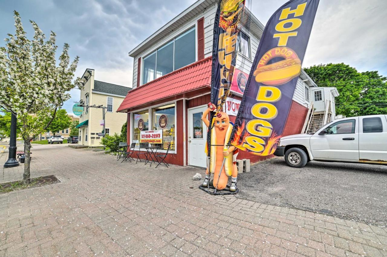 Walkable St Ignace Condo With Lake Huron Views Saint Ignace Exterior photo