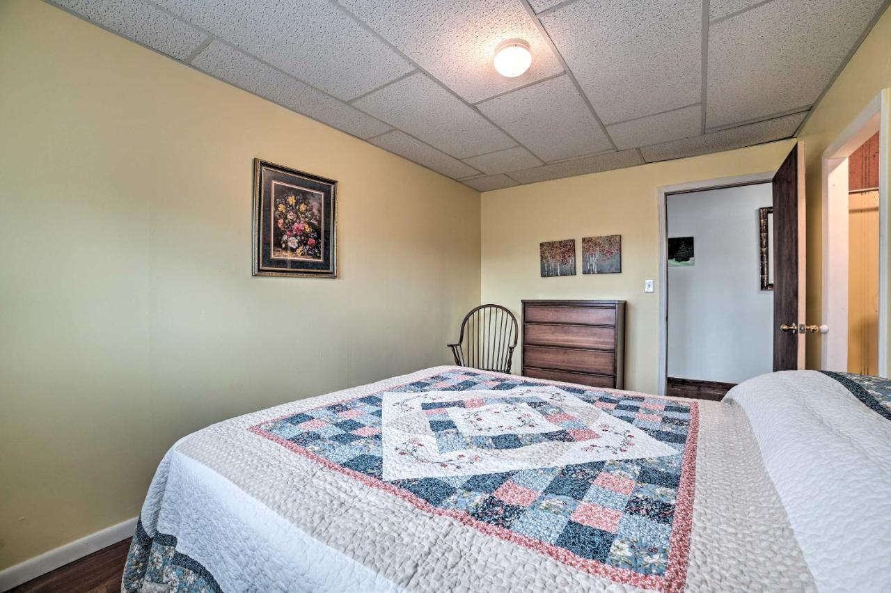 Walkable St Ignace Condo With Lake Huron Views Saint Ignace Exterior photo
