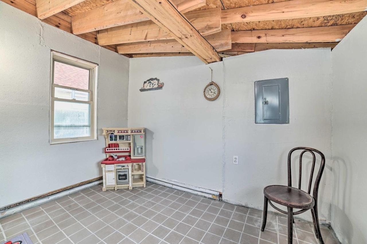 Walkable St Ignace Condo With Lake Huron Views Saint Ignace Exterior photo